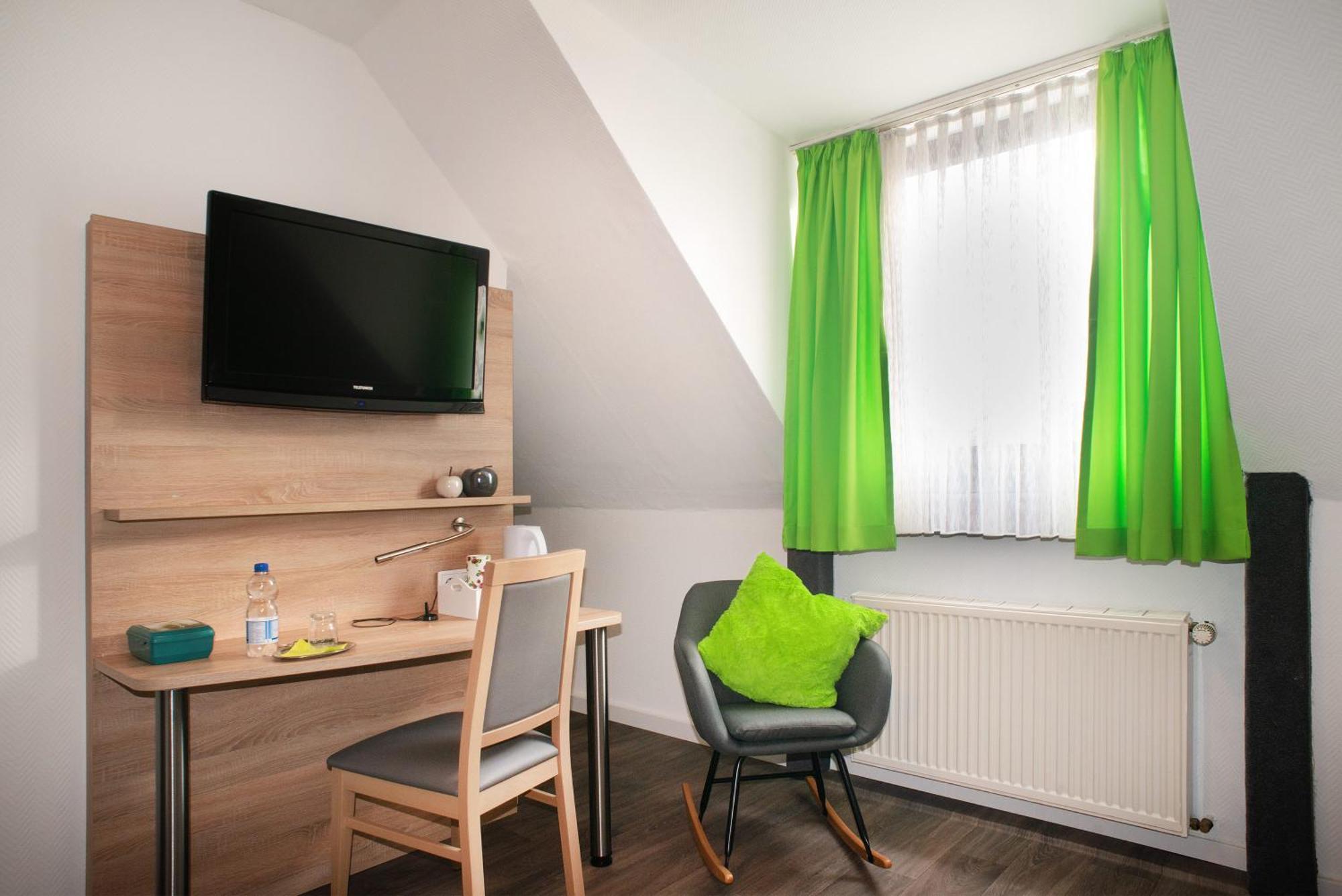 Hotel Garni Haus Schoenberger Heiligenhaus Ruang foto