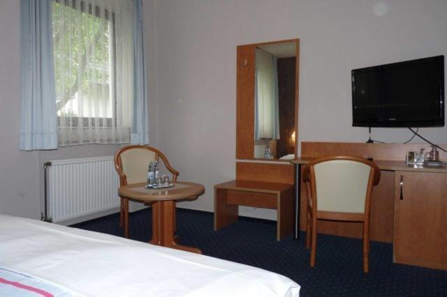 Hotel Garni Haus Schoenberger Heiligenhaus Ruang foto
